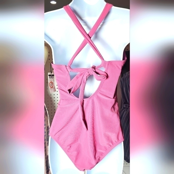 102.🆕Small Shade & Shore Ribbed Plunge Ring Detail One Piece Swimsuit (4-6) NWT - Picture 3 of 4